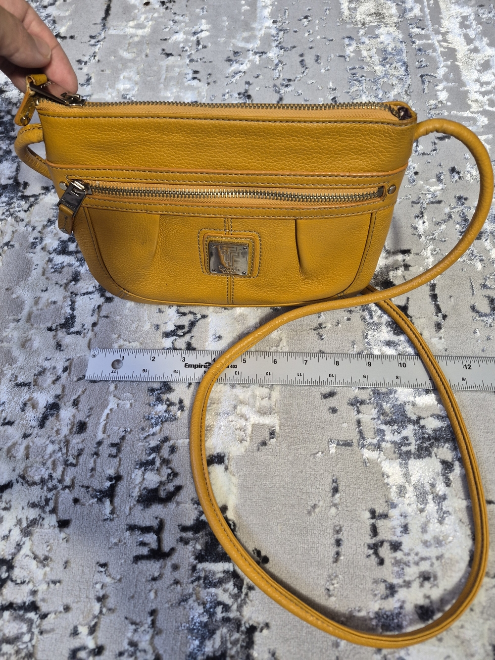 Tignanello Women's Yellow Leather Mid-Size Shoulder Cross Body Bag Purse Vintage
